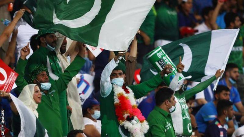 T20 World Cup: Pakistan hammer India by 10 wickets to claim famous win