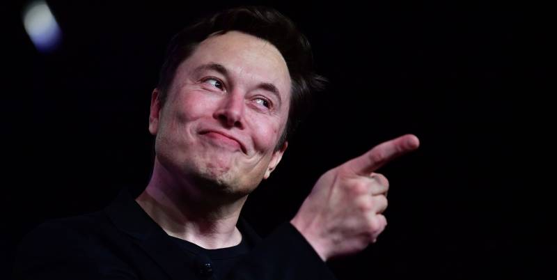 Elon Musk Sold $1.1 Billion USD of Tesla Stock To Pay Taxes, Following Twitter Poll