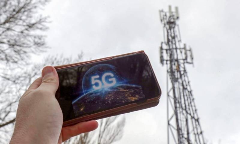 Nigeria issues 5G licences to two operators