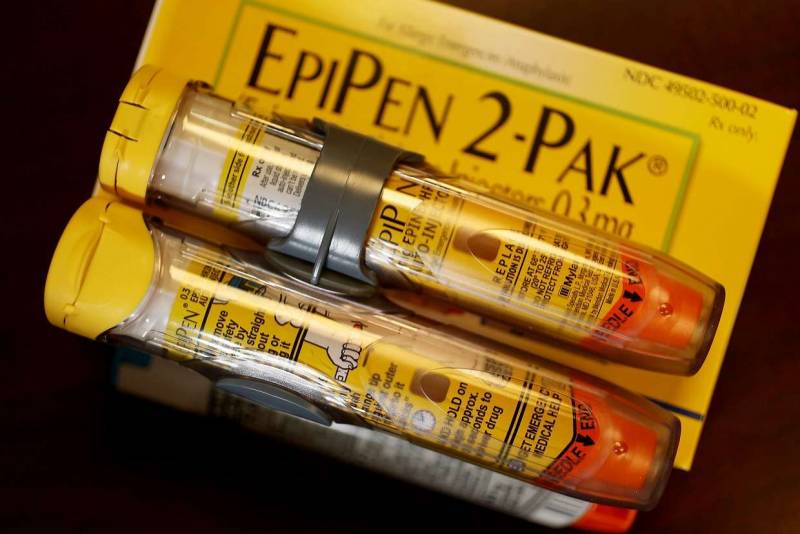 EpiPen maker to pay $264 million to settle lawsuit