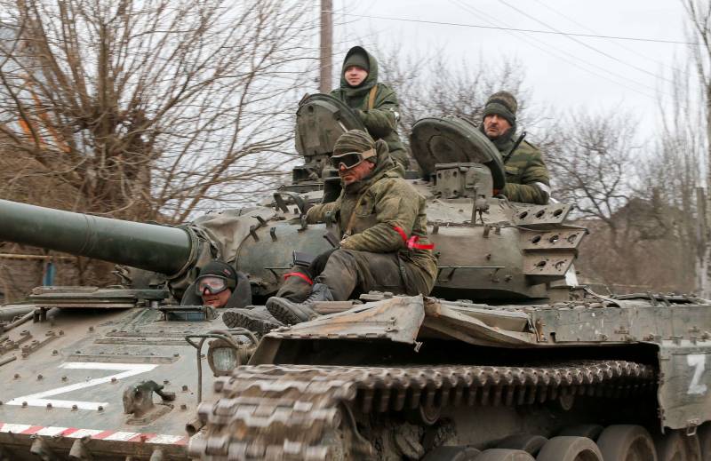 Ukraine: Russian troops take control of key city of Kherson - mayor