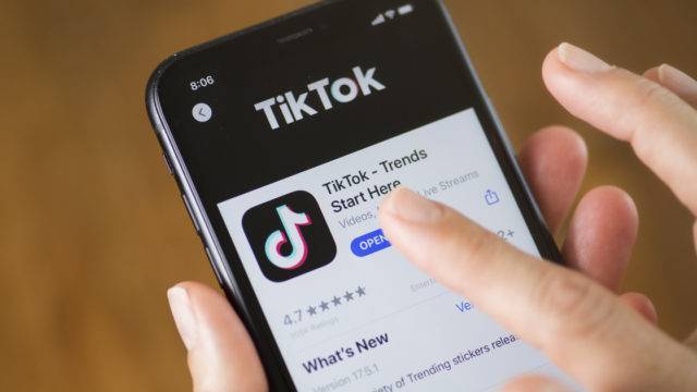 TikTok launching live shopping in the US