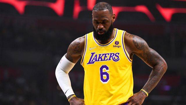 Los Angeles Lakers eliminated from playoff contention after 7th straight loss: 'We had more starting