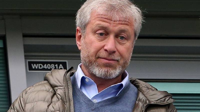 Chelsea sale in doubt as Roman Abramovich attempts to restructure deal