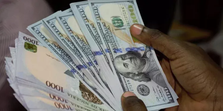 Naira hits N600/$1 at peer-to-peer market as FX supply falls at official window