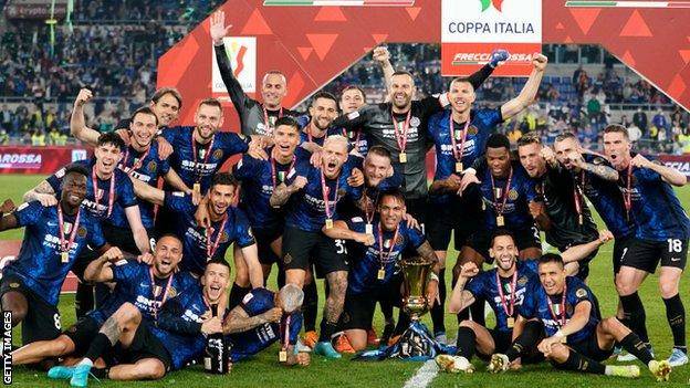 Inter Milan came from behind against Juventus to clinch a first Coppa Italia since 2011