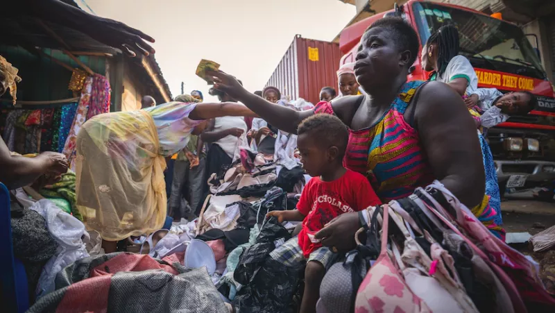 How 7.5 Million Pounds Of Donated Clothes End Up At A Market In Ghana Every Week | World Wide Waste