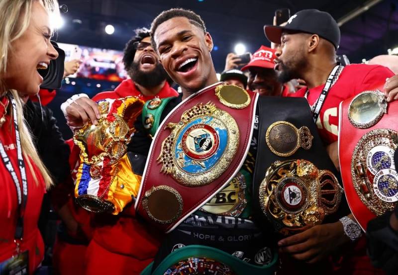 Fight Talk: Devin Haney compared to Floyd Mayweather Jr After Becoming Undisputed Champion