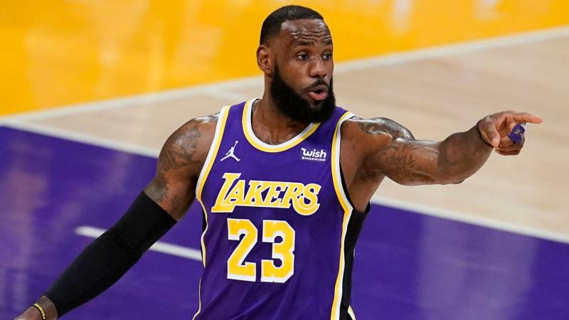 LeBron James: Los Angeles Lakers player's trading card to fetch millions