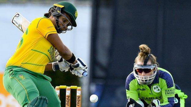 Ireland v South Africa: Tourists ease to ODI series win at Clontarf
