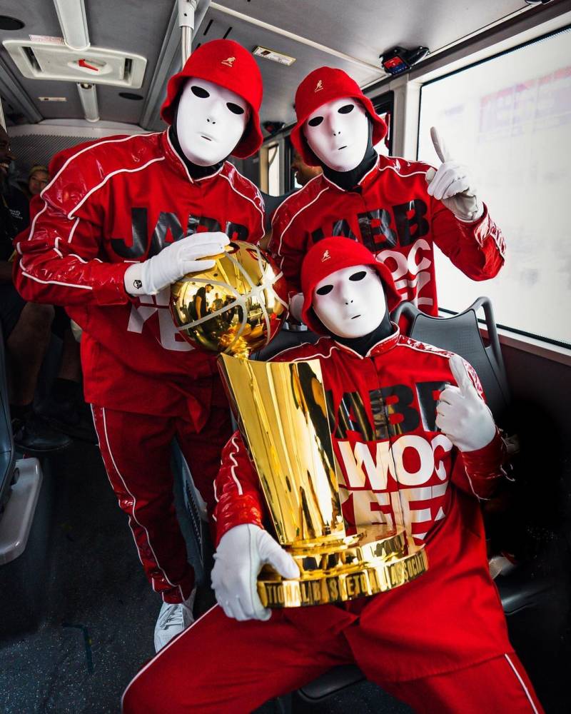 JABBAWOCKEEZ at the 2022 NBA Finals