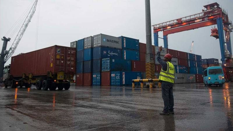 Aggrieved dockworkers shut APM terminals Apapa