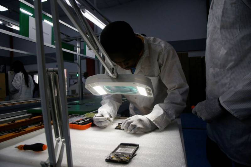 First smartphone made in Ivory Coast caters to local users