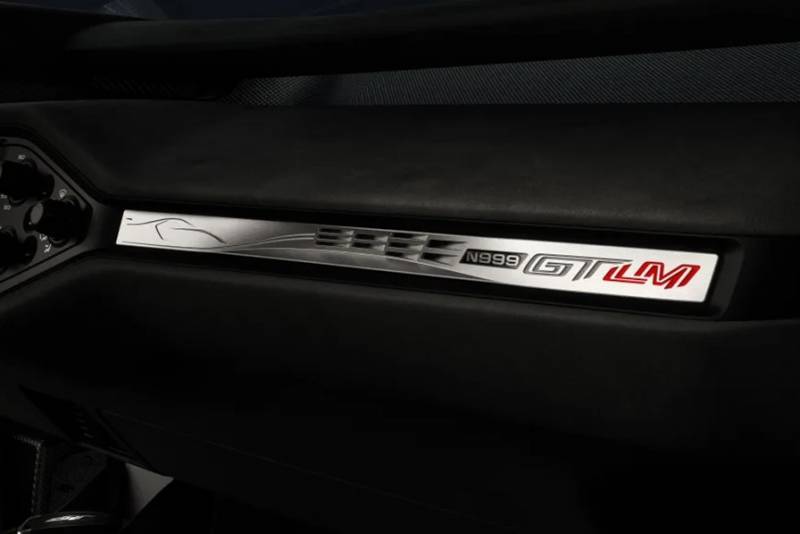 Ford Sends off the Iconic GT With a Final LM Edition(Only 20 will be made)