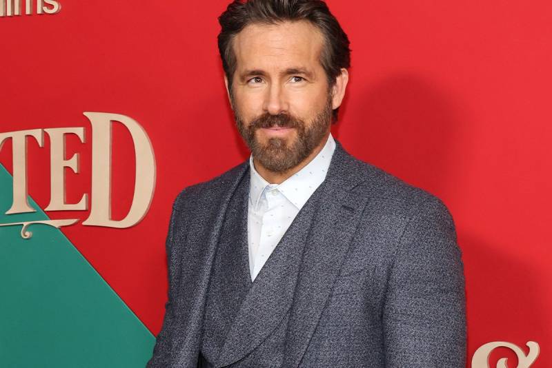 Ryan Reynolds Expresses Serious Interest in Buying NHL Team, Ottawa Senators