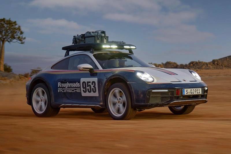 Porsche Officially Reveals the 911 Dakar