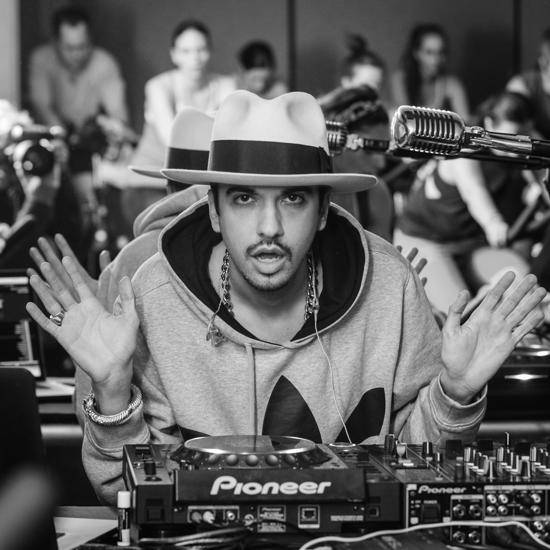 Soul, R&B, Hip-Hop Mix | DJ Cassidy Pass The Mic