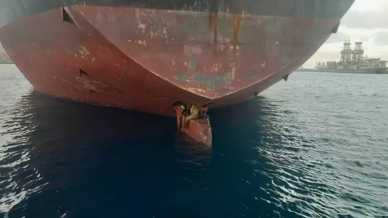 Spanish coastguard finds stowaways on ship rudder