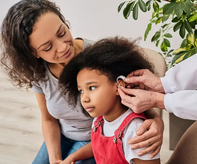 Audiologist Answers Hearing Questions From Twitter