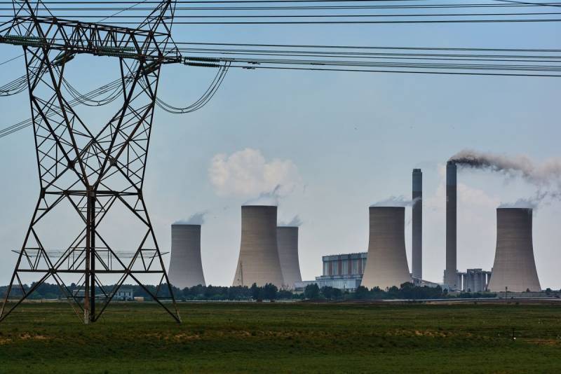 S. Africa’s Eskom Backtracks, Continues With Rolling Blackouts