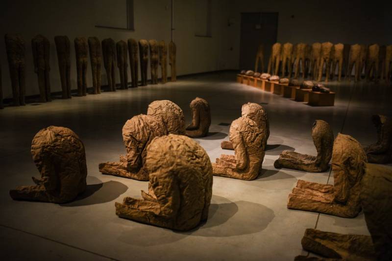 Magdalena Abakanowicz's forest of woven sculptures | Tate