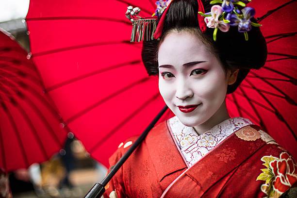 Memories of a Geisha turn into a hypnotic dance