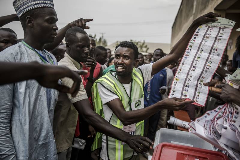 The Nigerian influencers paid to manipulate your vote - BBC Africa