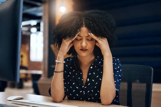 Migraine Hangover: What Is It And How Do You Prevent It? 