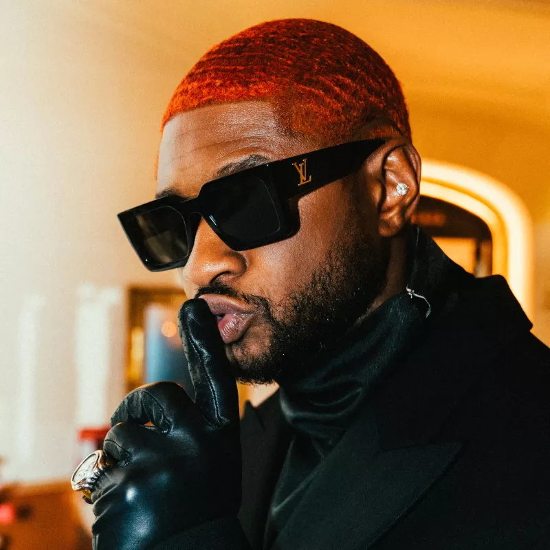 Usher - Fashion week Paris