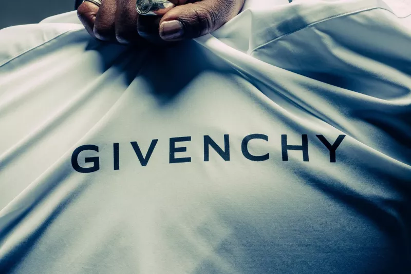GIVENCHY: INSIDE THAT MINIMAXIMALIST SHOW! 