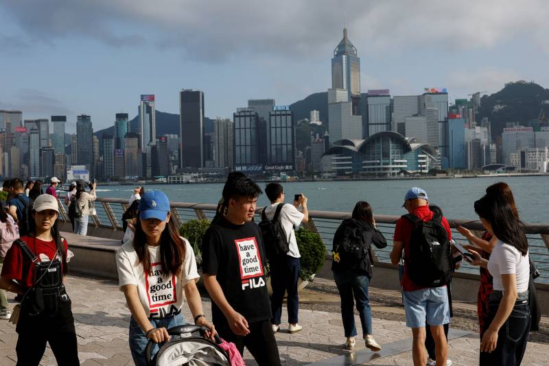 Covid: China tourism rebounds above pre-pandemic levels