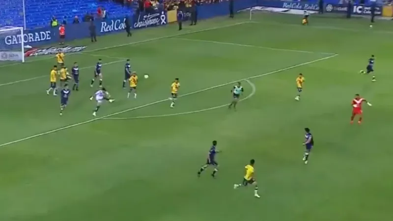 Goalkeeper scores from inside his own penalty area in wild ending to Mexican soccer match