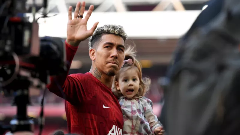 Liverpool great in tears after final match at Anfield