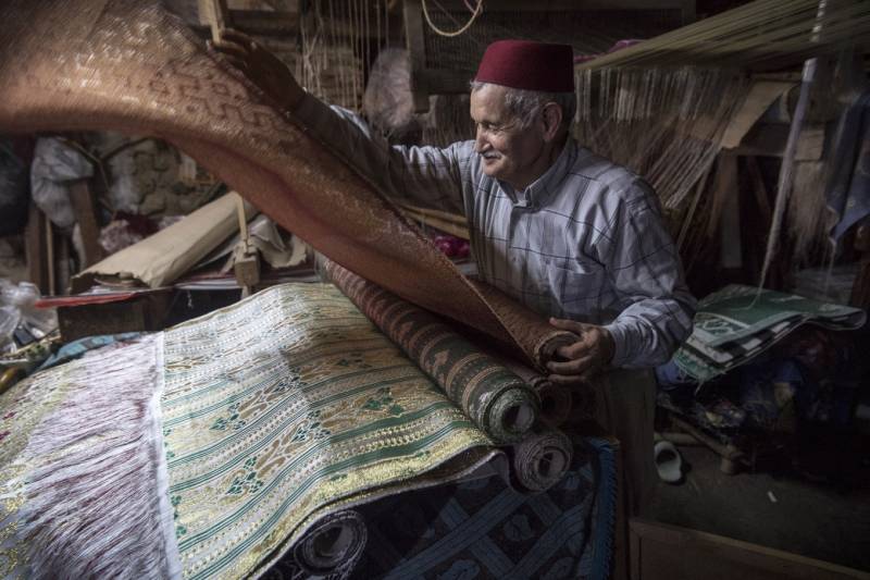 The artisanship of Moroccan weavers