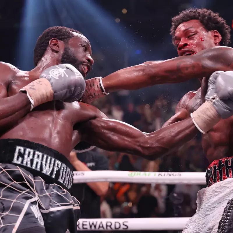 Terence Crawford Stops Spence