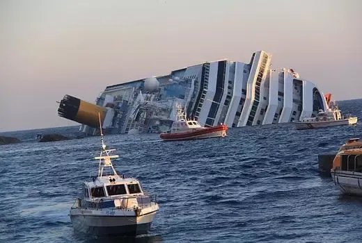 Cruise Ship Captain Breaks Down 8 Cruise Disasters 