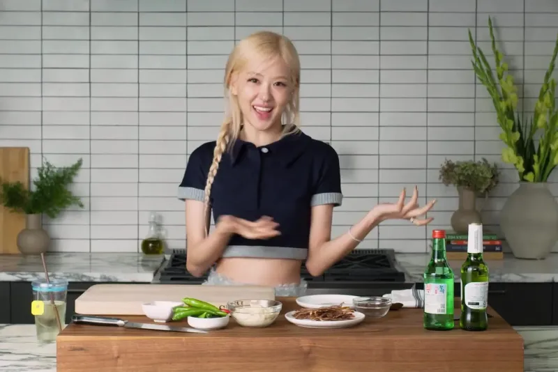 Rosé Cooks Kimchi Fried Rice Dinner 