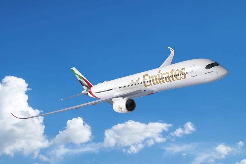 Emirates A350