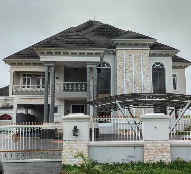 Nigeria's abandoned million dollar village mansions