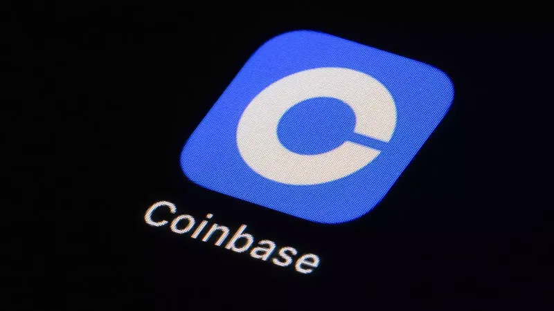 Apple Fights Back Against UK x SEC Drops Coinbase Lawsuit