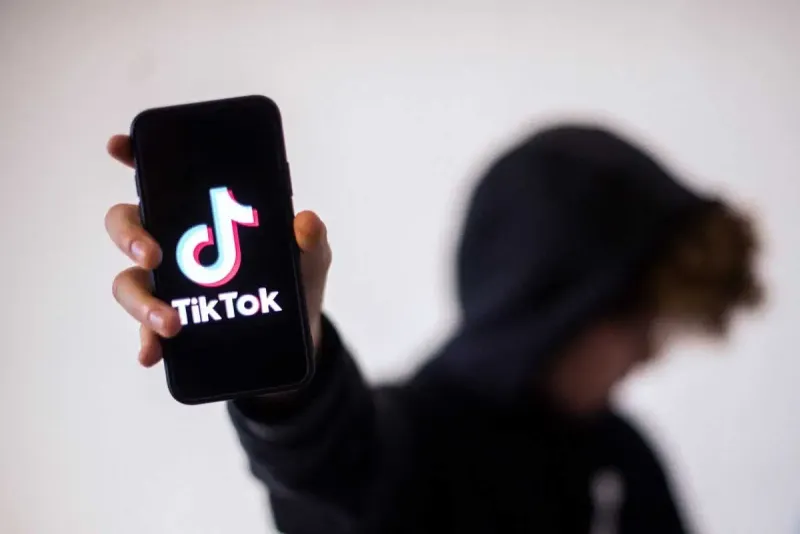 Teens Flooded with Self-Harm Content on TikTok & Instagram