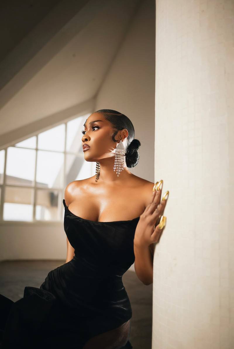 RESTING B*TCH FACE ft TONI TONES