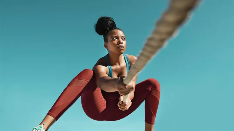 Big Girl vs Small Girl (who is stronger)