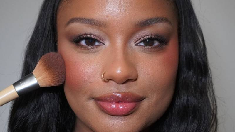  Lifting and Flushed Blush Looks with L’Oréal