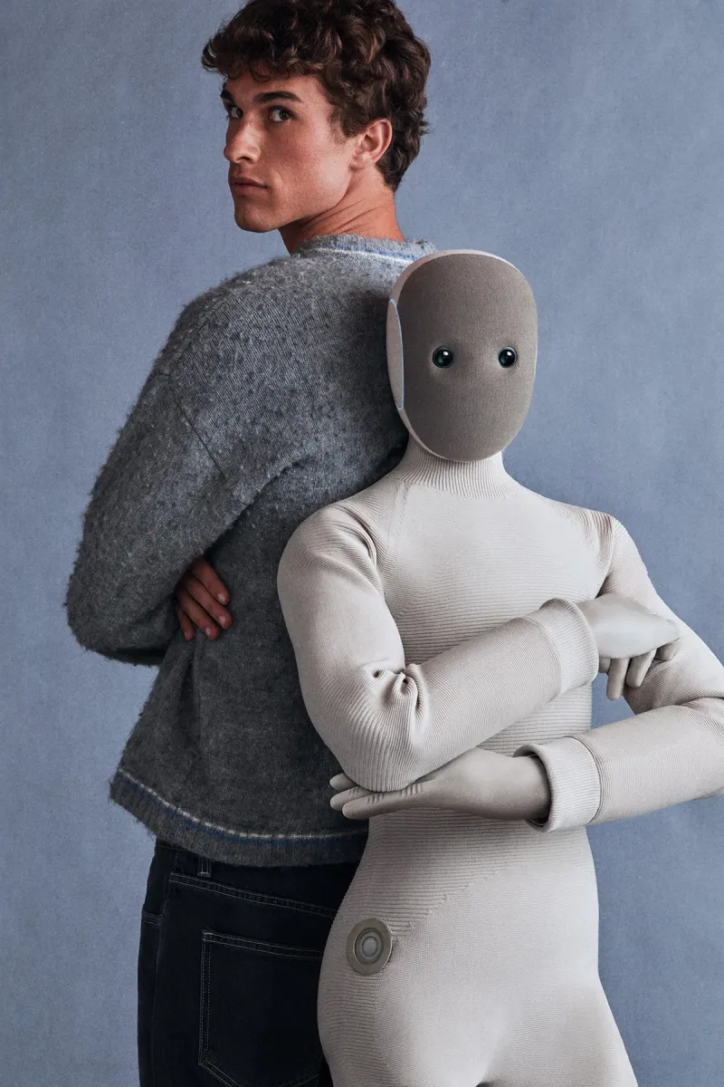 1X CEO Defends Why the Neo Humanoid Robot Belongs in Your Home 