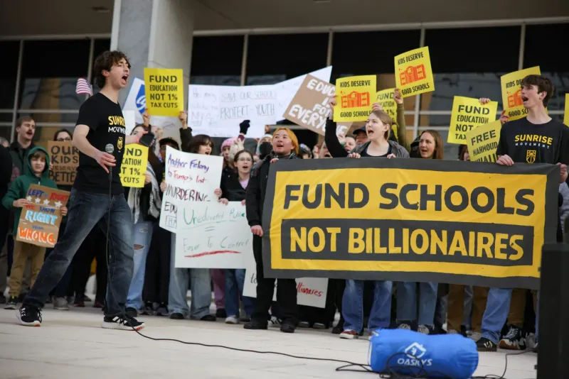 How Does the Government Help Low-Income Students?