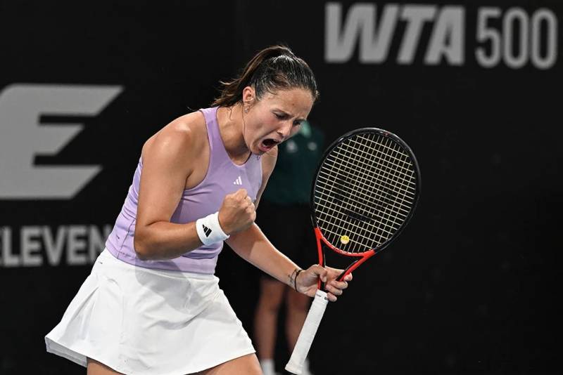 Day 1  Adelaide - Kasatkina, Navarro, Mboko