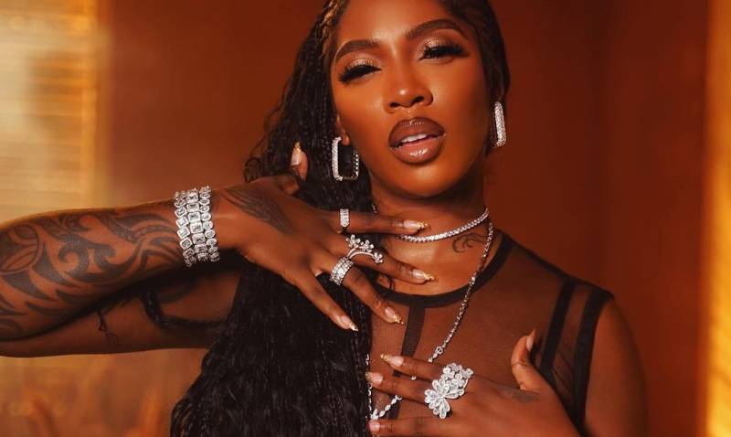 They say never meet your idols, but Tiwa Savage is the exception.