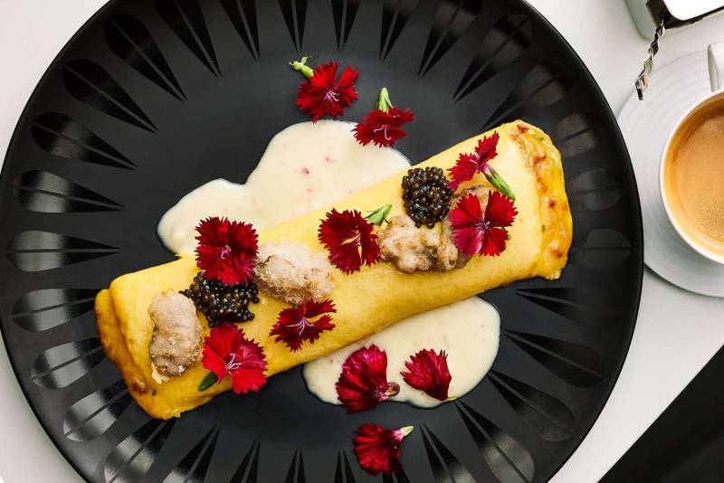 12 Chefs. 12 Omelets. 1 Egg-streme Challenge. 