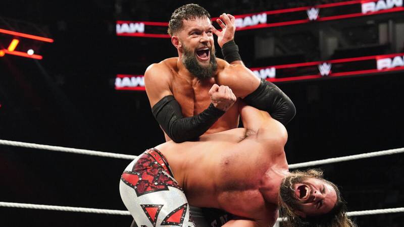 Seth Rollins vs. Finn Bálor